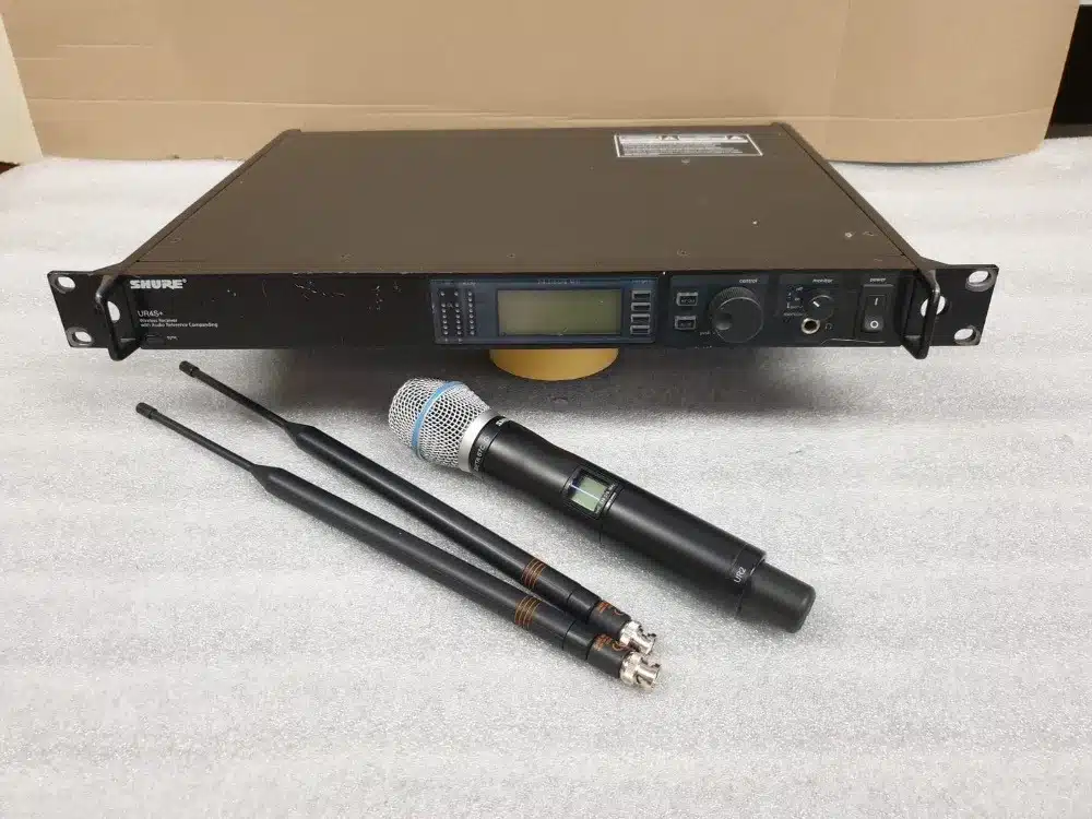 Shure UR4S+ System UR4S+ Receiver & UR2 with Beta87 Capsule Freq H4 518-578Mhz